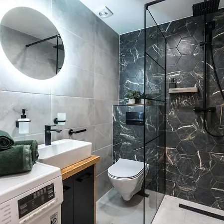 Parliament Dream Apartment!