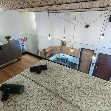 Parliament Dream Apartment! Budapest
