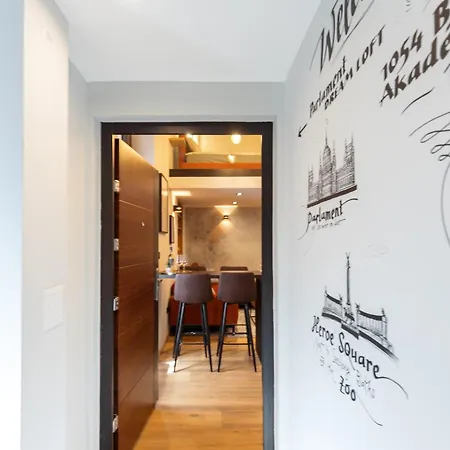 Parliament Dream Apartment! Apartment